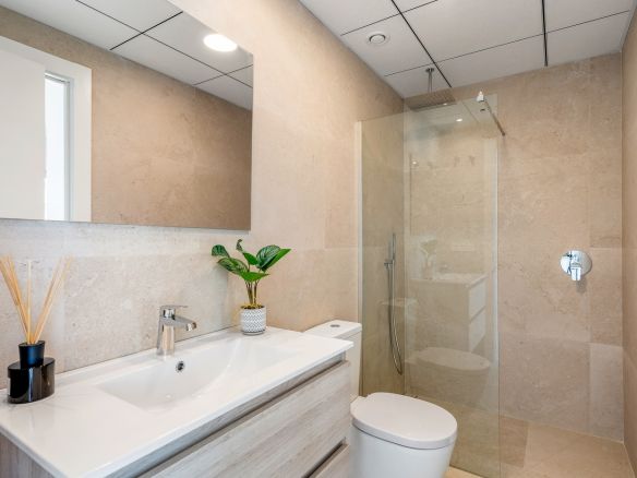 San Fulgencio - Mykonos Bathroom 1