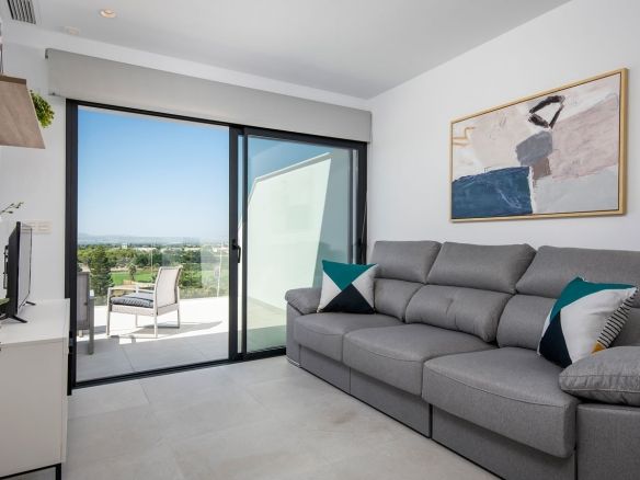 Lo Crispin Apartments Living Area