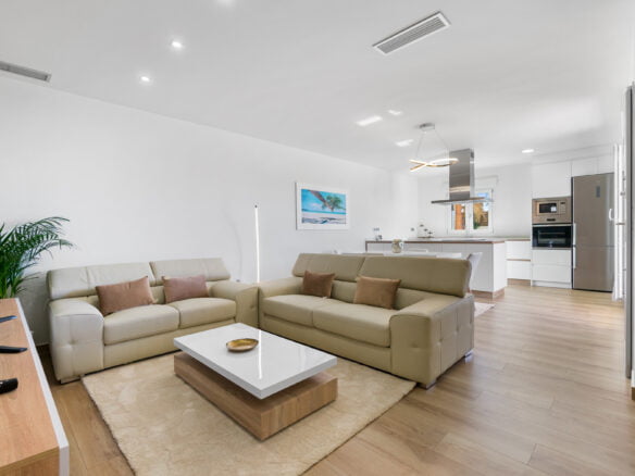 Azahar 1 - living area