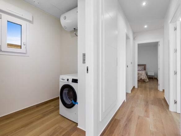 Azahar 1 - utility room