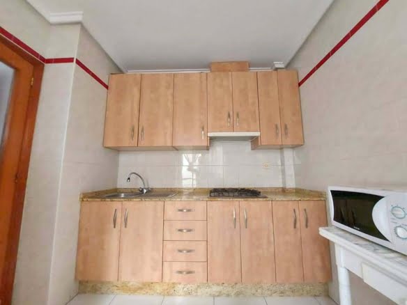 Calle La Haya, Kitchen