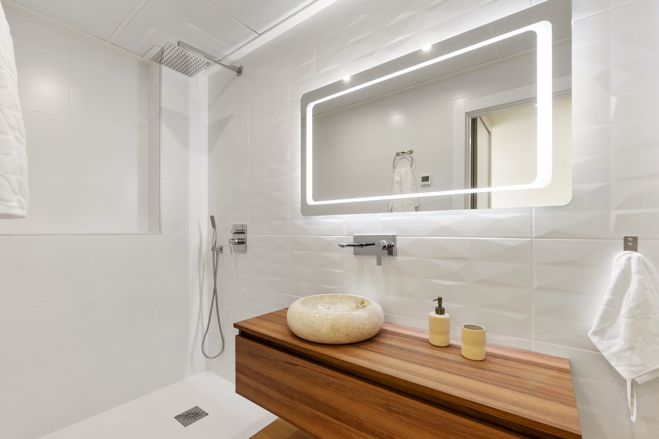 Residencial Azahar 2 – Bathroom p1 Residencial Azahar 2 - Bathroom p1