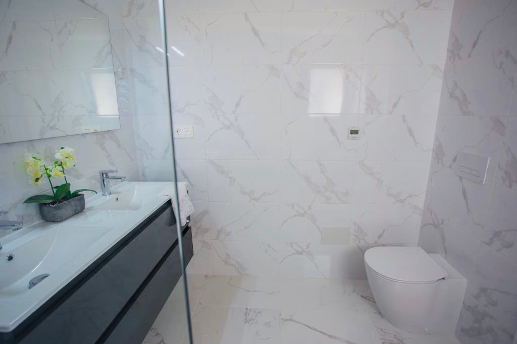 alba-salina-1-bathroom-2 Alba Salina 1 - Los Montesinos - Bathroom 1 p2