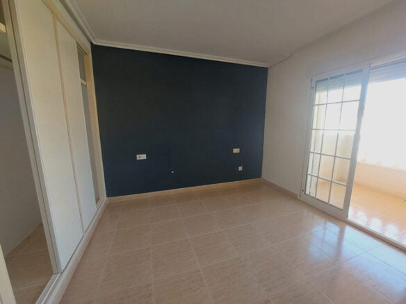 azucenas 21 - main bedroom with doors to terrace