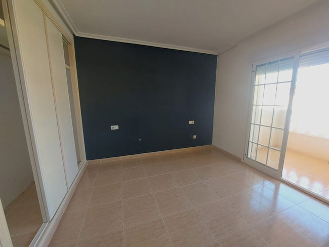 azucenas 21 - main bedroom with doors to terrace