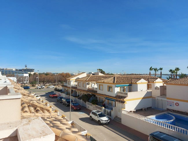 azucenas 21 - views 2 toward salinas