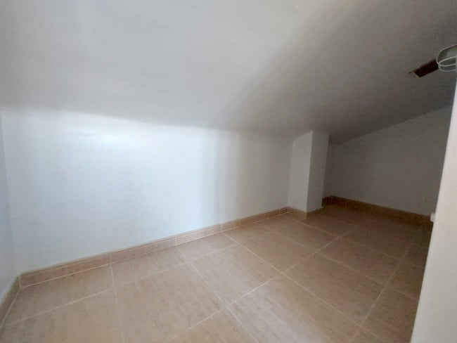 azucenas 21 - storage area