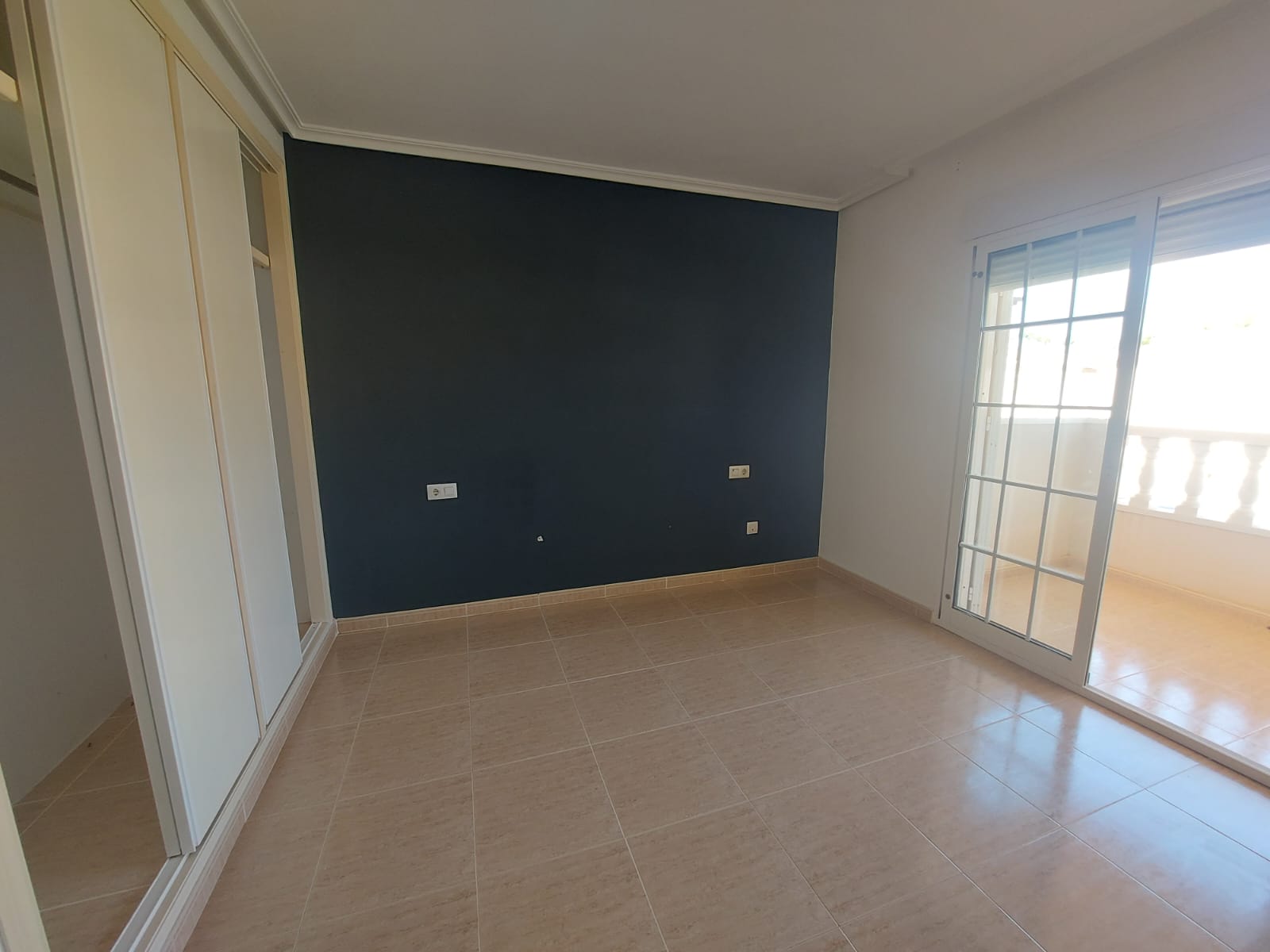 azucenas-main-bed-french-doors-terrace-34