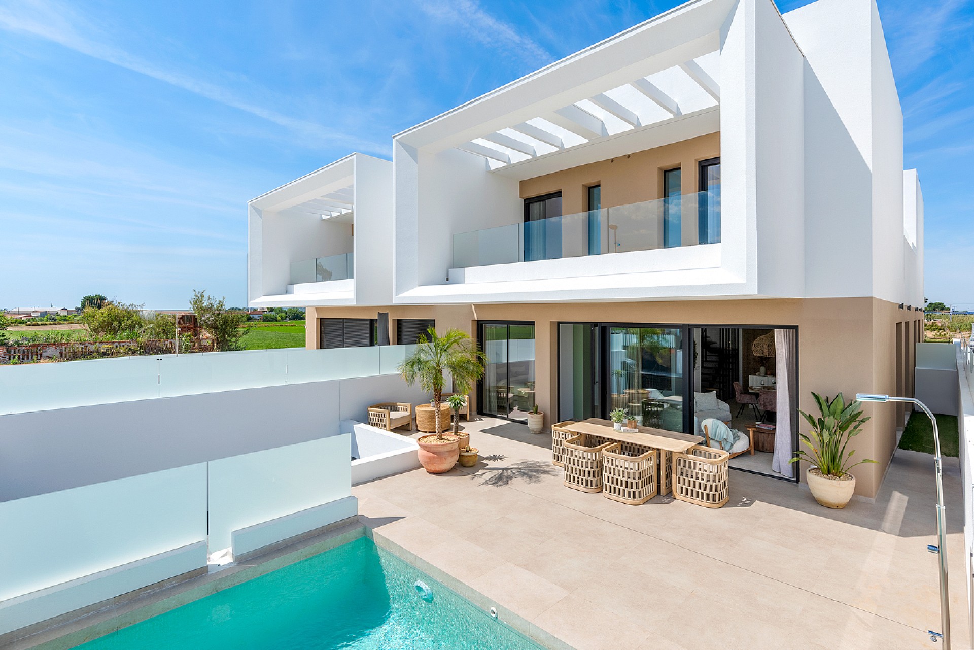 g_-4-paris-vii-exterior-3