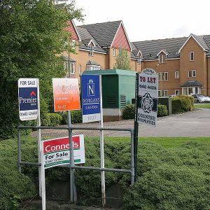 photo showing house for sale with multiple agents: using other agencies